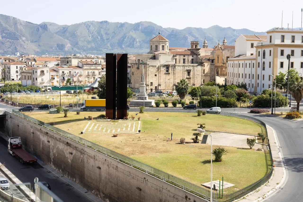 Palermonamour Art Gallery Suite Italien