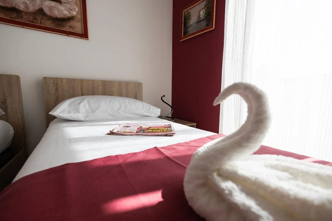 Palermonamour Art Gallery Suite Guest house
